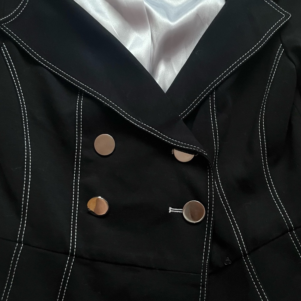 Cache Jacket - Picture 2 of 4